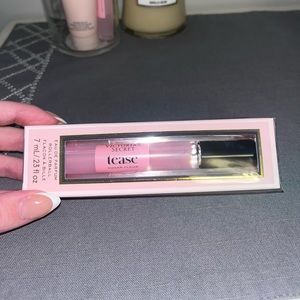 victoria’s secret sugar fleur perfume roller ball